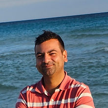Vikrant_Headshot2.jpg